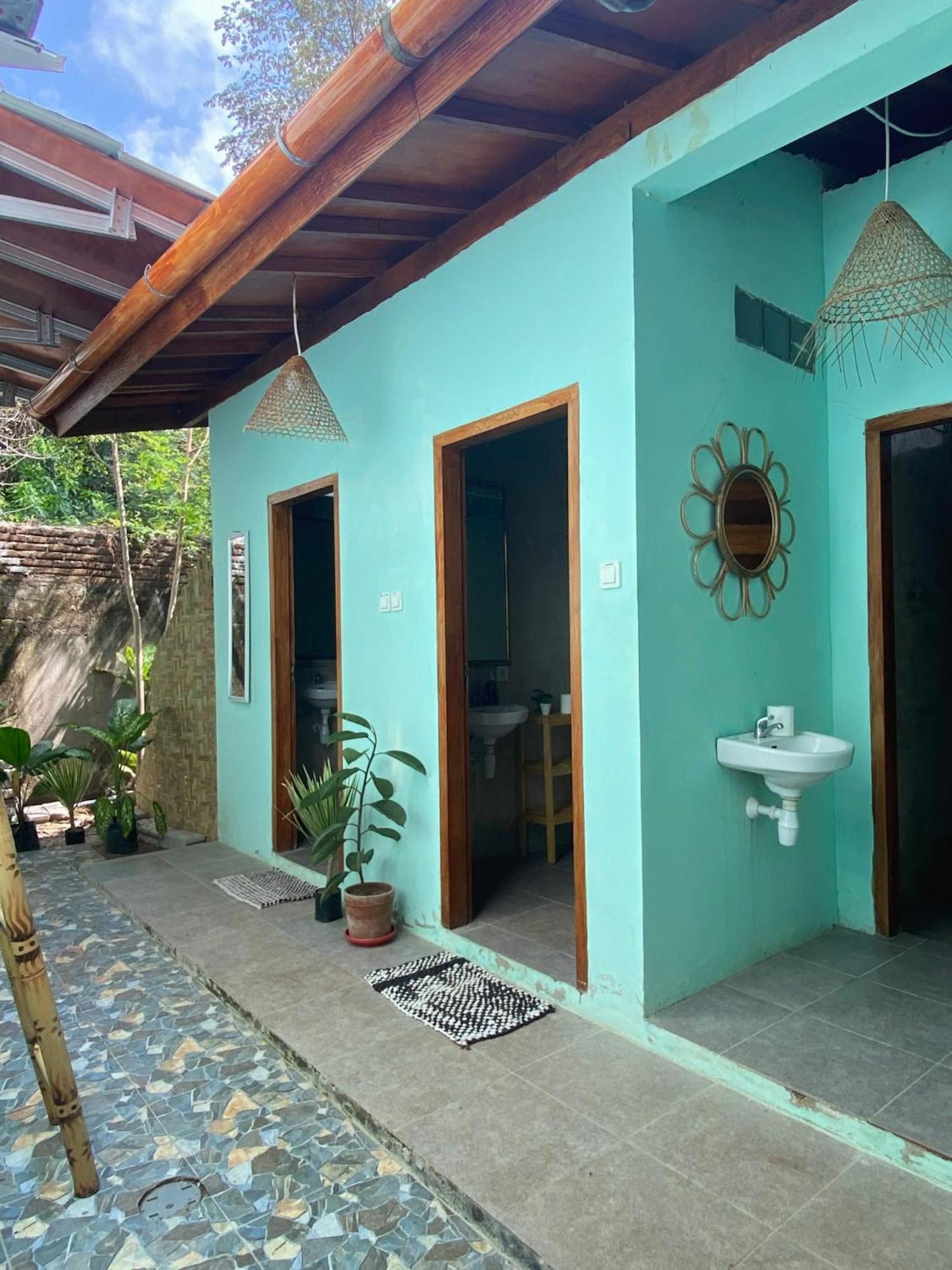 Secret Spot Surf And Stay Kuta (Lombok) Exterior foto