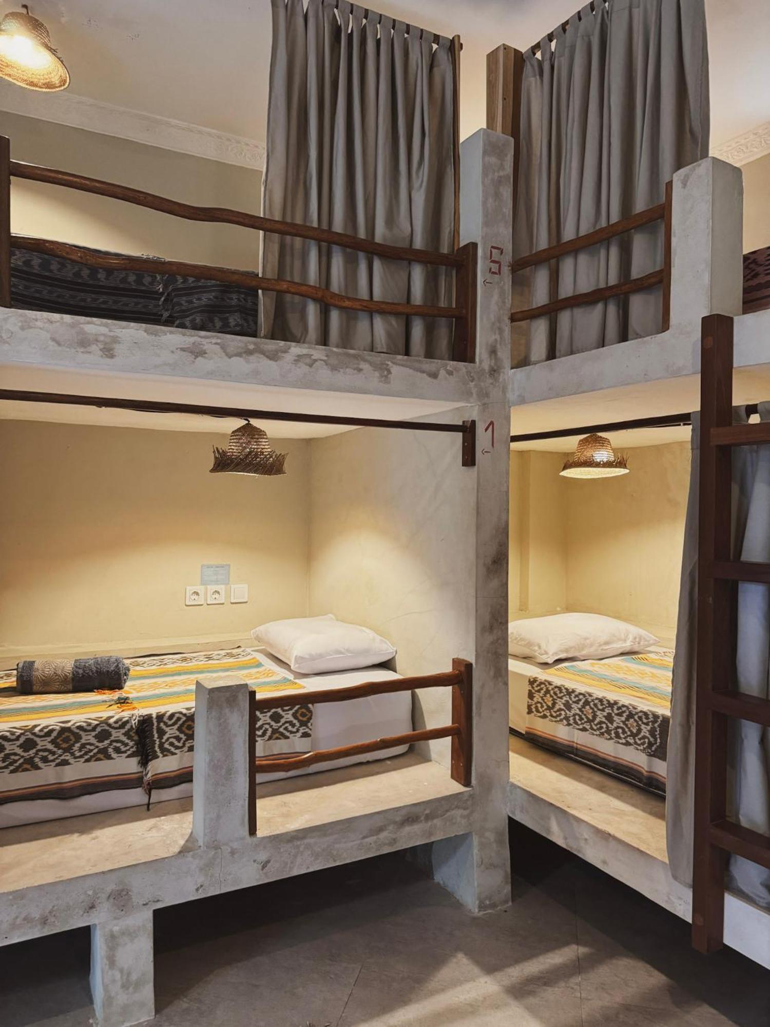Secret Spot Surf And Stay Kuta (Lombok) Exterior foto
